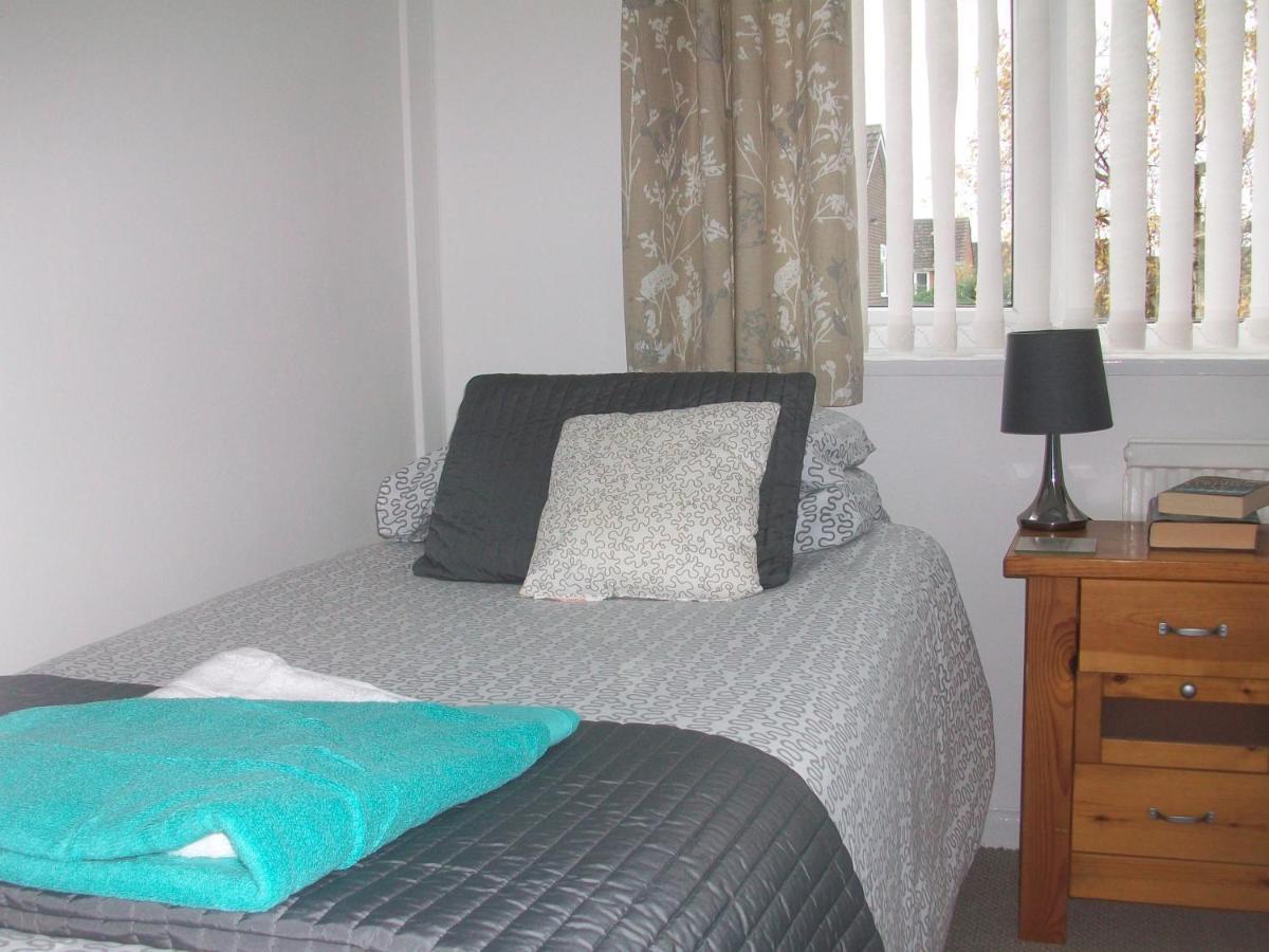 Villa Number 8 With Free Parking Bury St. Edmunds Exterior foto
